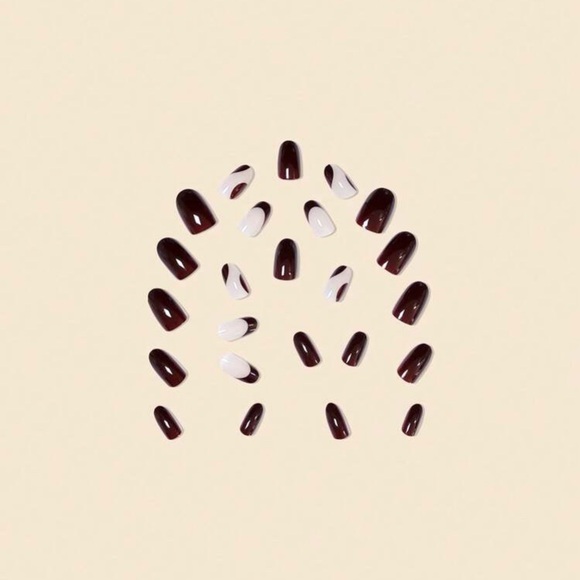 Almond Shaped ManicurePress on Nails Coffee-Color Striped Tips, Glue & Nail File - Picture 5 of 7